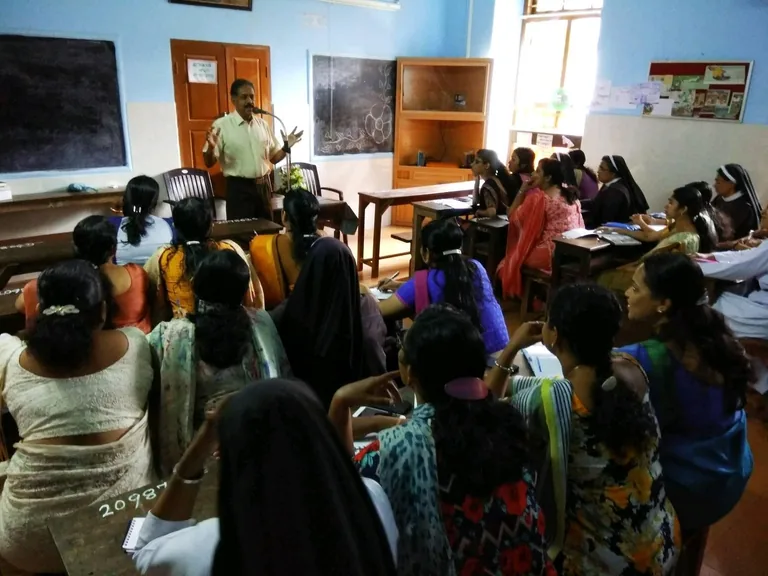 English Refresher course conducted for the teachers of Sacred Heart School, Thrissur