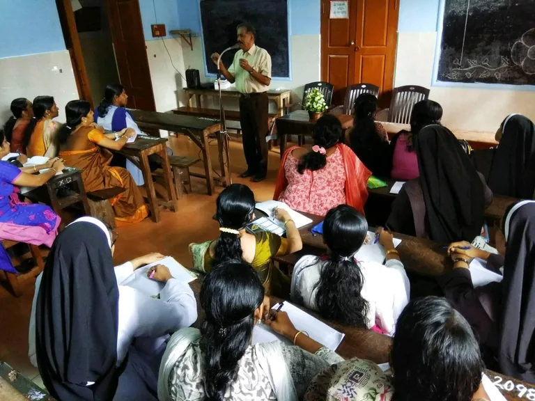 English Refresher course conducted for the teachers of Sacred Heart School, Thrissur