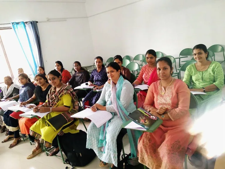 English coaching class for trainee teachers at Bhavans Town School (BVB), Thrissur